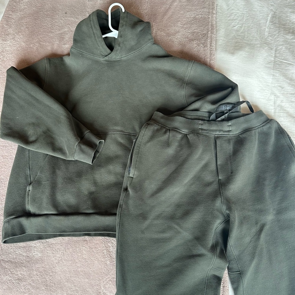 Lululemon sweat set